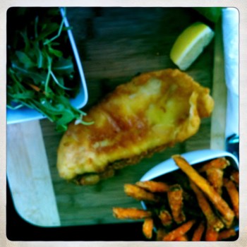 Spanish Mackerel with Tempura Batter (?) and Sweet Potato Chips (AU$13)